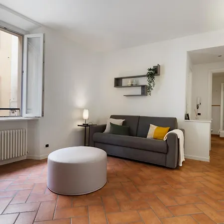 Queen 32 Apartment Cernobbio