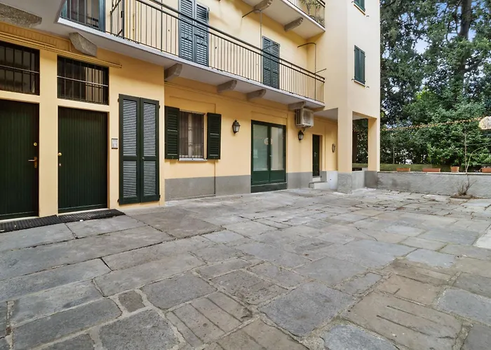 Apartment Queen 32 *